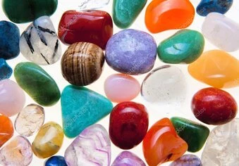 Gros plan sur des pierres naturelles et textures de perles