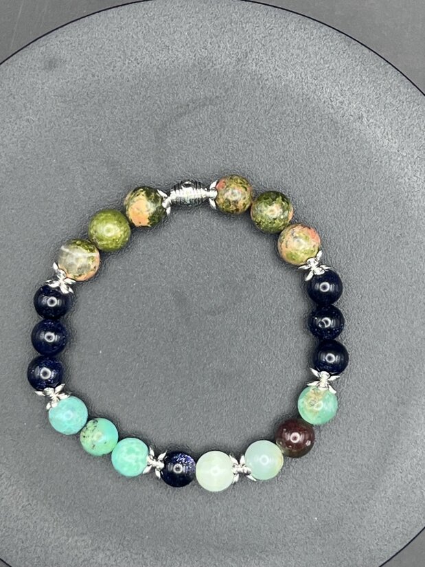 Détail de bijou artisanal authentique